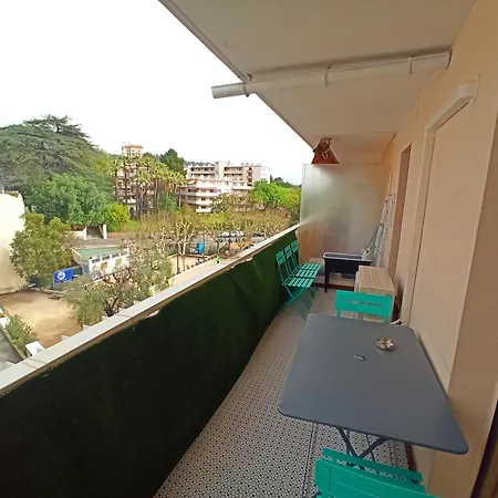 公寓 5 Pers, 2 Chambres, Parking Voiture Citadine Ou Compact Suv, Terrasse, Climatisation 戛纳