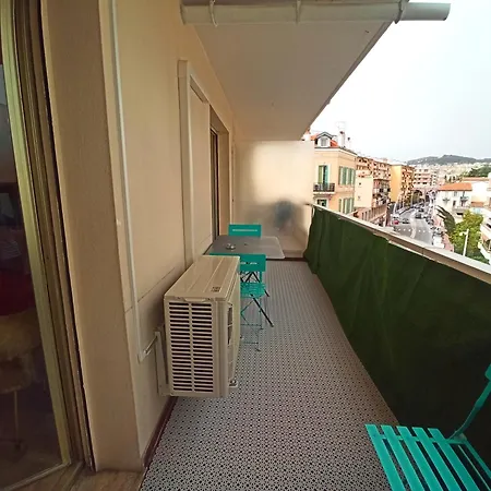 5 Pers, 2 Chambres, Parking Voiture Citadine Ou Compact Suv, Terrasse, Climatisation 戛纳