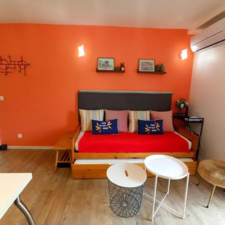 5 Pers, 2 Chambres, Parking Voiture Citadine Ou Compact Suv, Terrasse, Climatisation Cannes